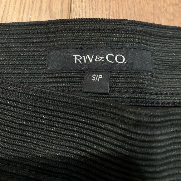 RW&Co Black Leggings with leather detail - Picture 5 of 6